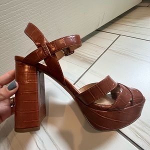 Women's Strappy Platform Open Square Toe Chunky High Heels Size 6.5